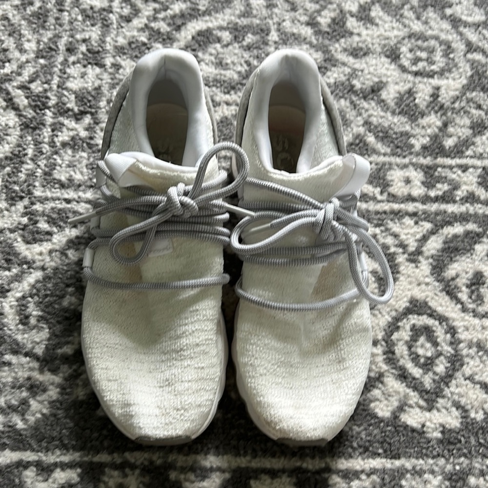 White Sorel Tennis shoes